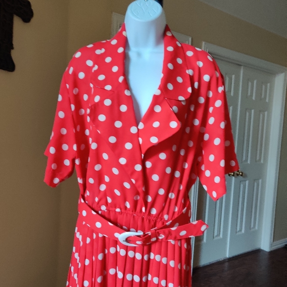 Megan Moore Vintage Polka Dots Pleated Red Dress - Picture 5 of 10